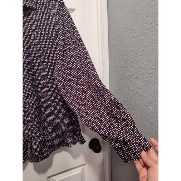 Chicos Size 3 XL/16 Purple White Ditsy Geo Roll Tab LS Buttonup Top Classic EUC - Picture 8 of 11